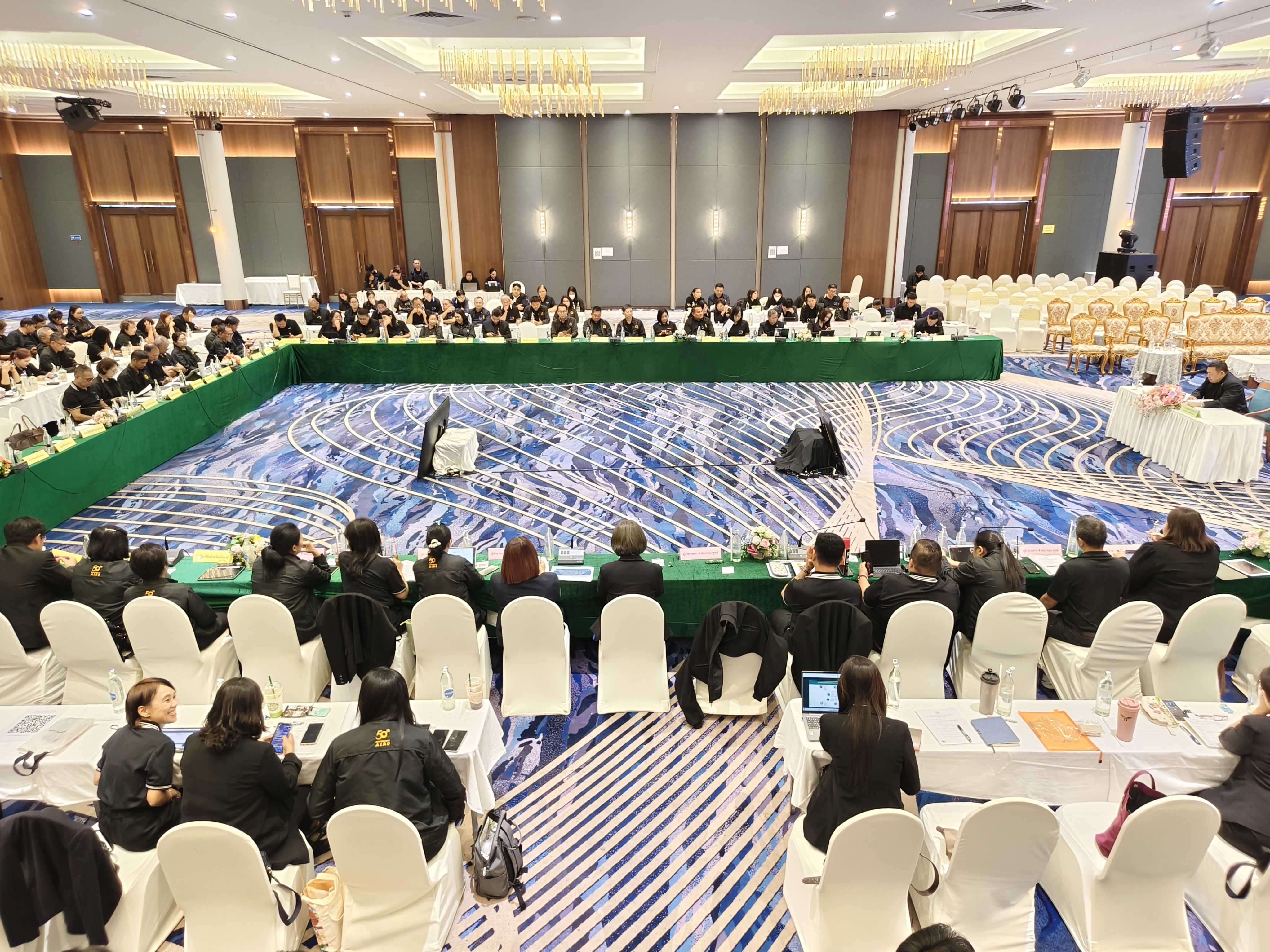 title - เลขาฯ ส.ป.ก. ประชุมเข้ม! 